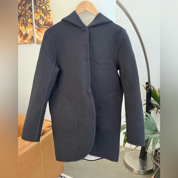 Lululemon City Bound Wrap - Picture 6 of 7